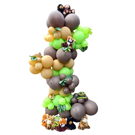 Jungle ballonnenpilaar met groene en bruine ballonen en dierenknuffels