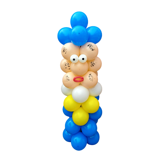 Roetveegpiet ballonnenpilaar van 2 meter hoog in kleurrijke pietenkleuren bij entree